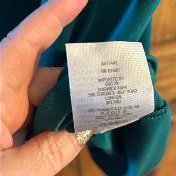 NWOT Susan Graver Liquid Knit short sleeve Aline Emerald Green top LP - Picture 5 of 5